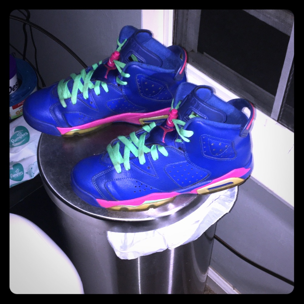 Air Jordan Retro Royal Blue VI Anacondas (Nikki)